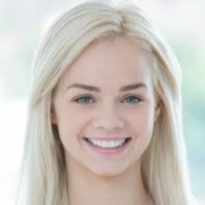 Meet your Posher, Angie